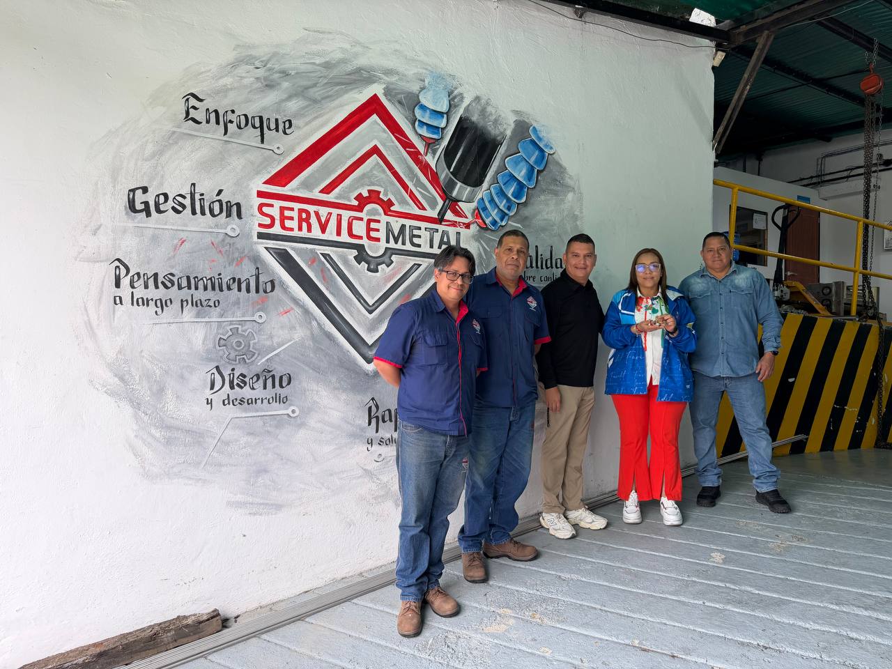 FUVIDIT inspecciona avances en la fabricación nacional de péndolas junto a Service Metal